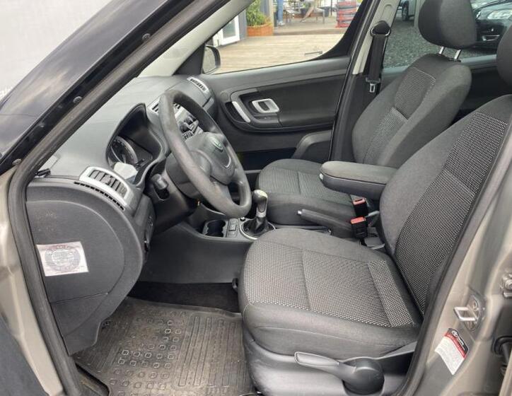 Škoda Roomster 10