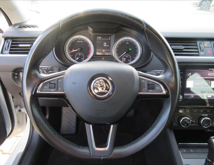 Škoda Octavia 10
