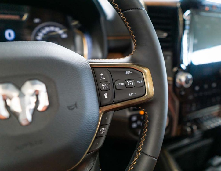Dodge RAM 17