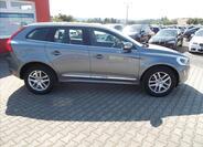 Volvo XC60 8