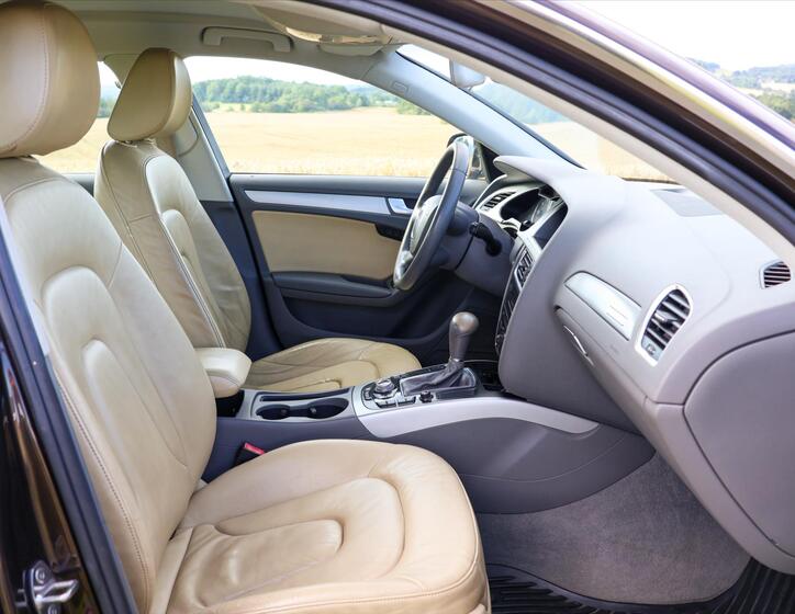Audi A4 14