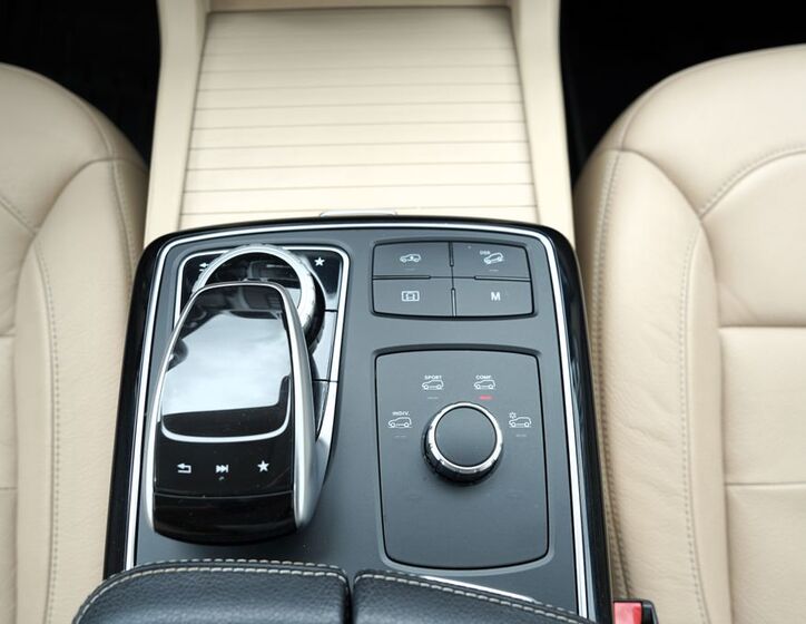 Mercedes-Benz GLE 33