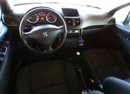Peugeot 207 7