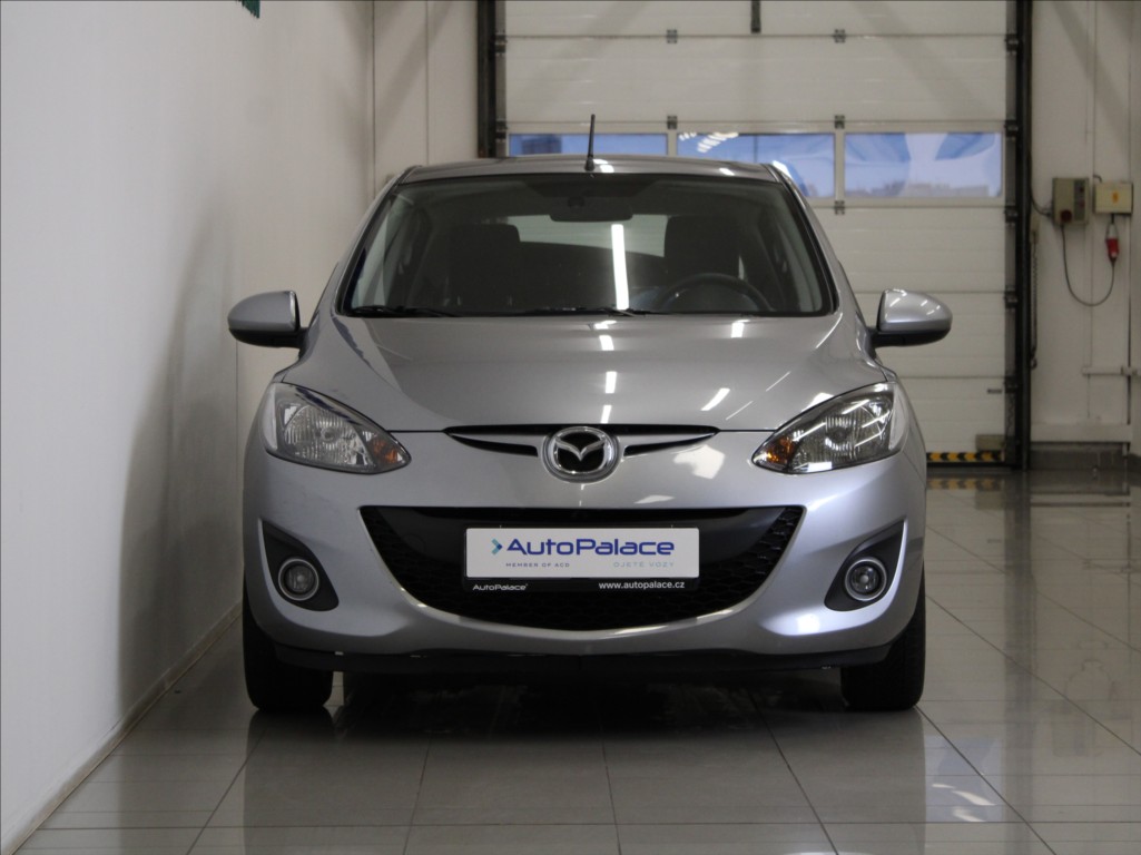 Mazda 2