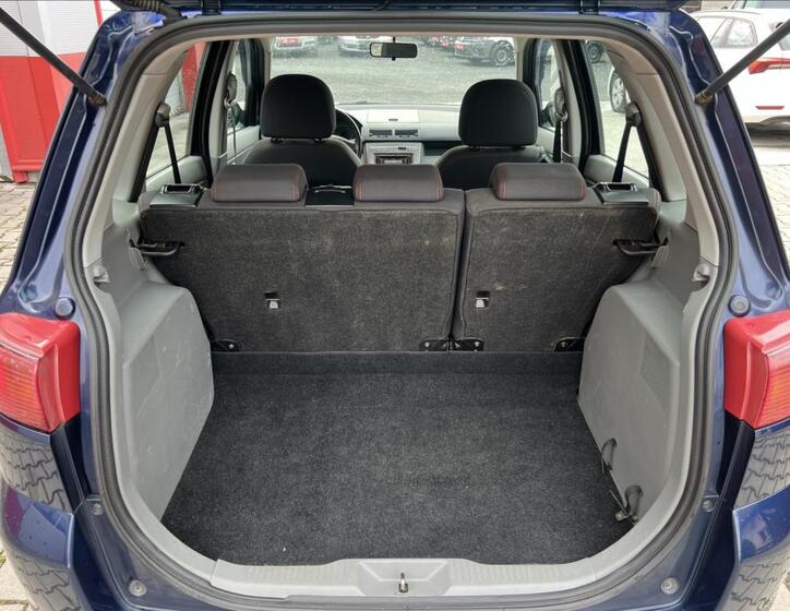 Mazda 2 15