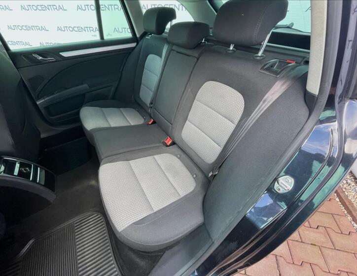 Škoda Superb 22