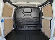 Ford Transit Custom 11