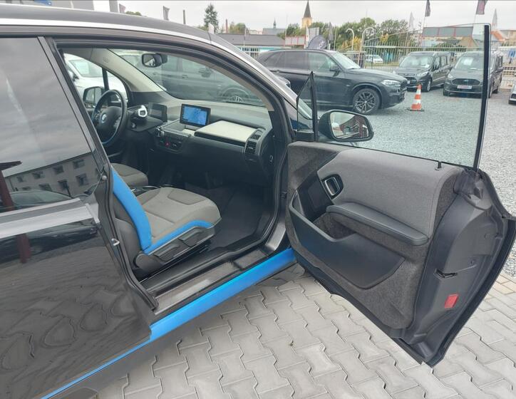BMW i3 16