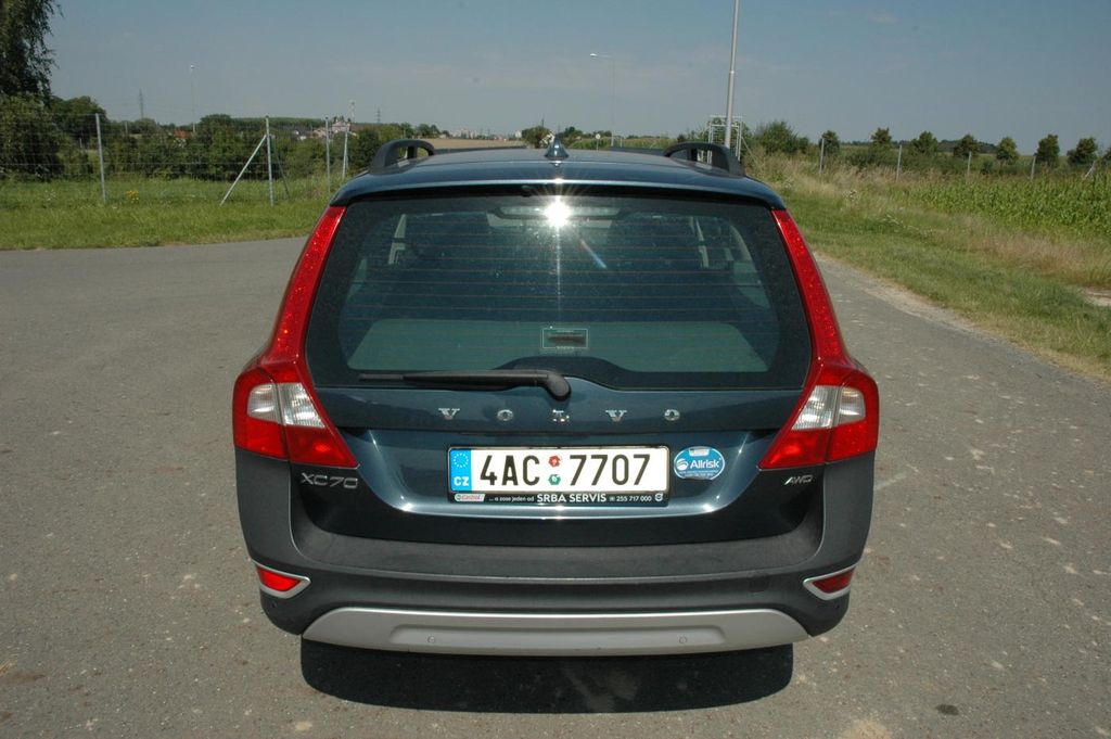Volvo XC70
