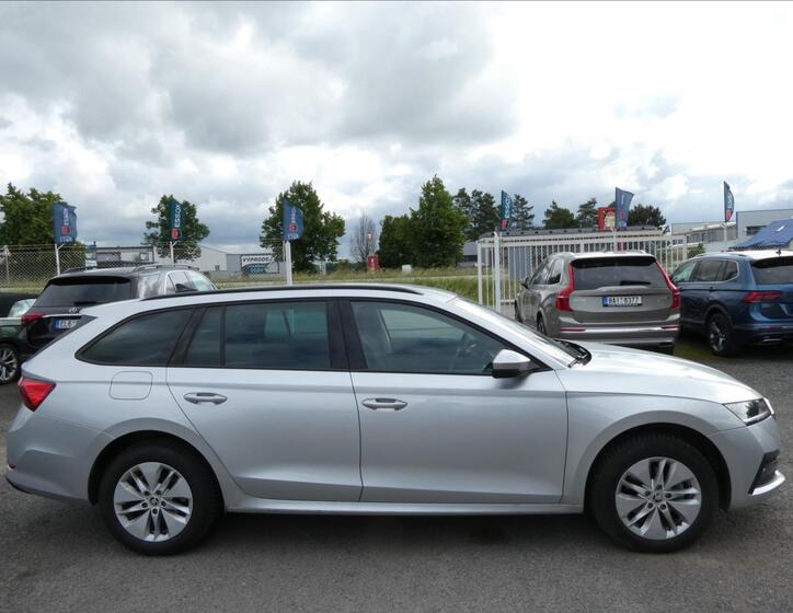 Škoda Octavia 12