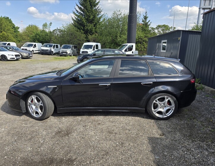 Alfa Romeo 159 8