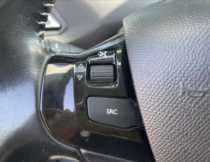 Peugeot 308 26