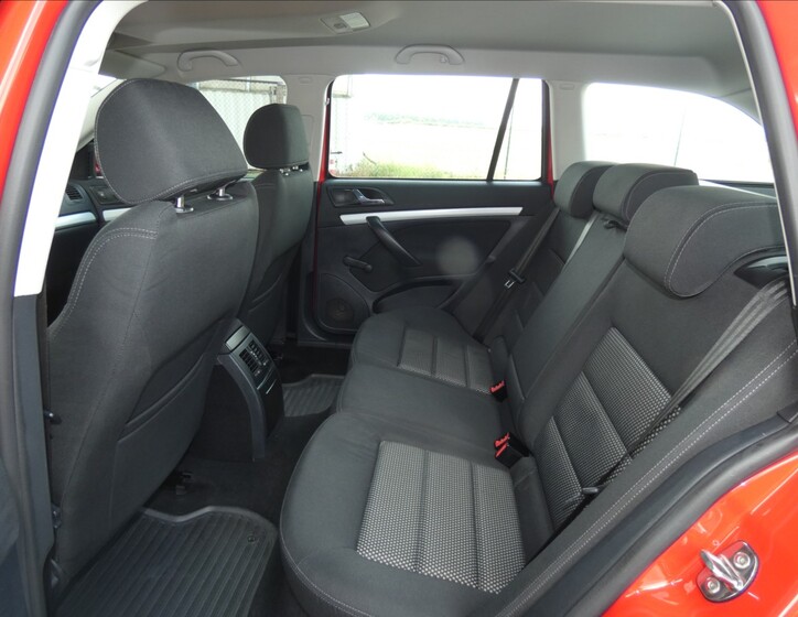 Škoda Octavia 10