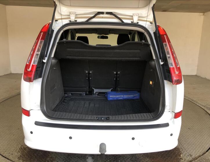 Ford C-MAX 13