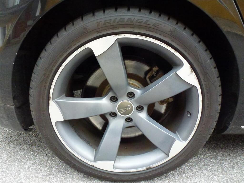 Audi A8 47