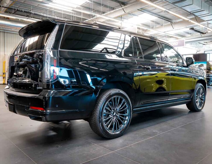 Cadillac Escalade 9
