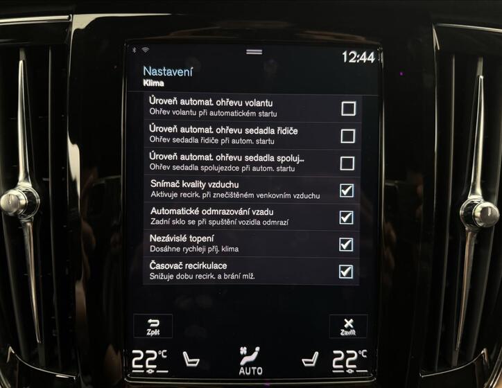 Volvo V90 21