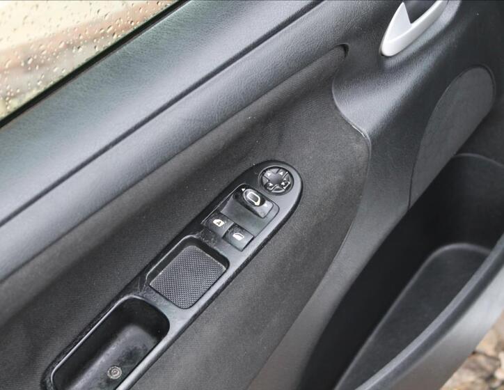 Peugeot 207 18