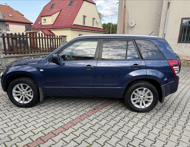 Suzuki Grand Vitara 8
