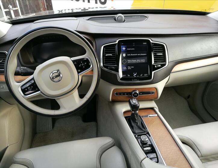 Volvo XC90 5