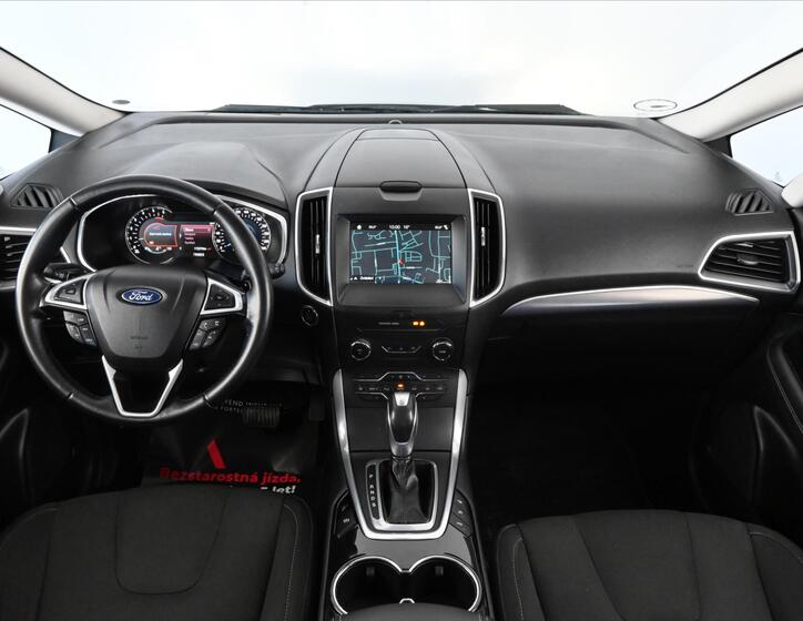 Ford S-MAX 10