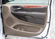 Chrysler Town & Country 30