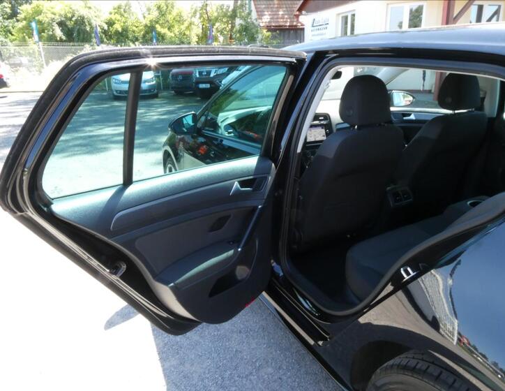 Volkswagen Golf 63