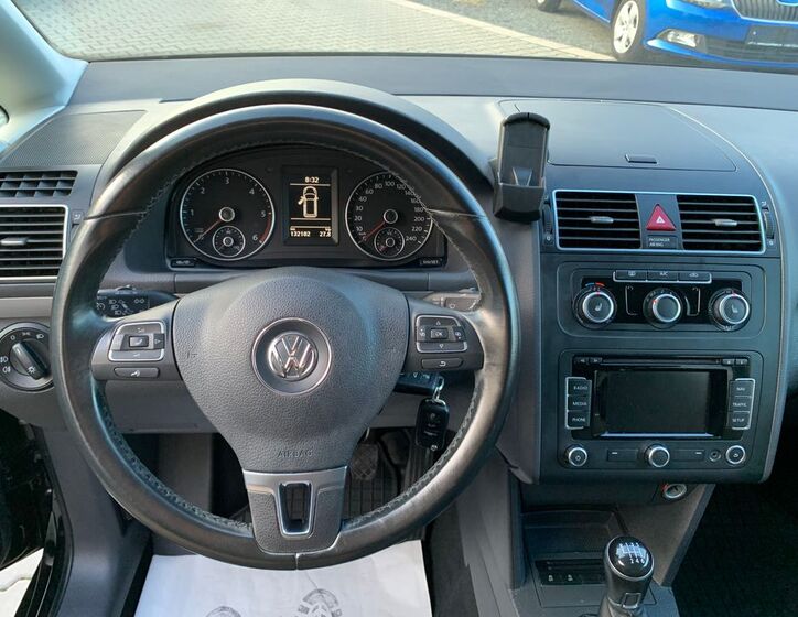 Volkswagen Touran 12