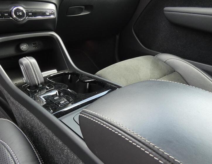 Volvo XC40 6