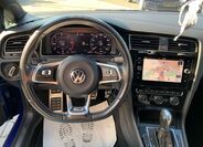 Volkswagen Golf 15