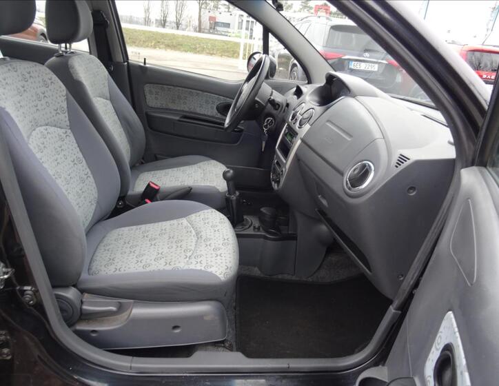 Chevrolet Matiz 16