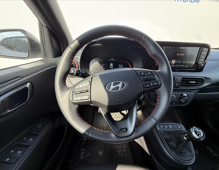 Hyundai i10 9