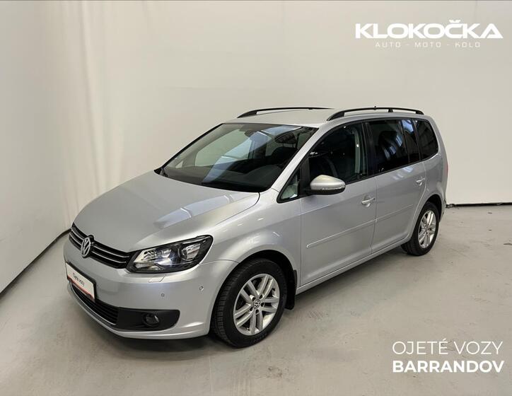 Volkswagen Touran 1