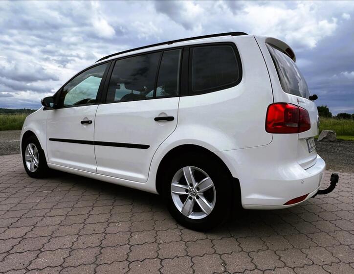 Volkswagen Touran 11