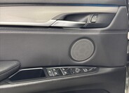 BMW X5 8
