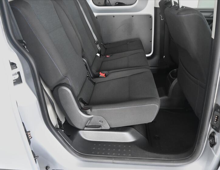 Volkswagen Caddy 10