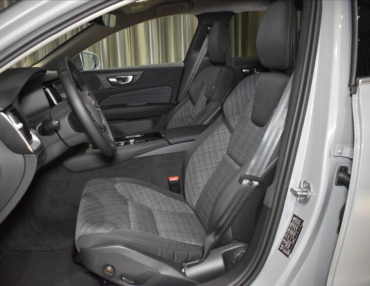 Volvo V60 14