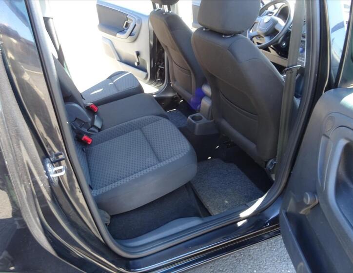 Škoda Roomster 11