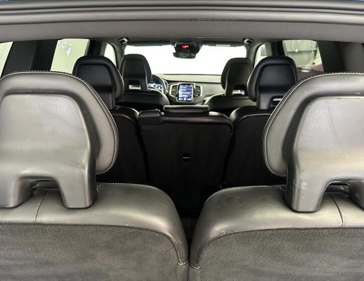Volvo XC90 31