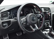 Volkswagen Golf 21