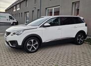 Peugeot 5008 6