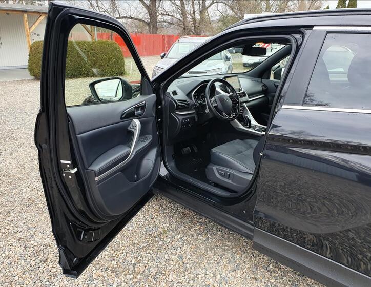 Mitsubishi Eclipse Cross 6