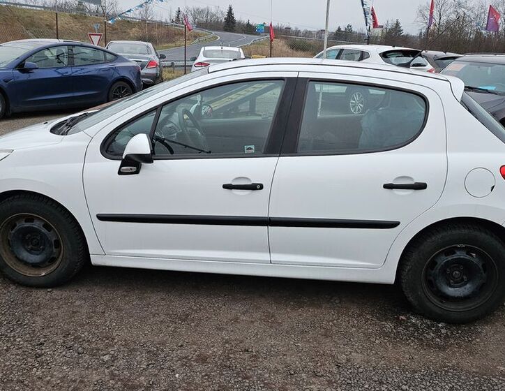 Peugeot 207 4