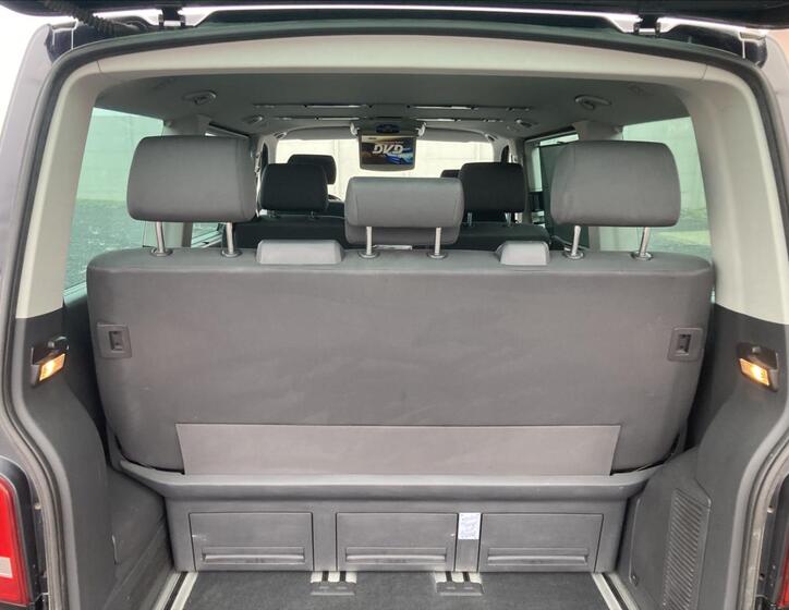 Volkswagen Multivan 33