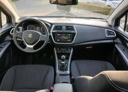 Suzuki SX4 S-Cross 16