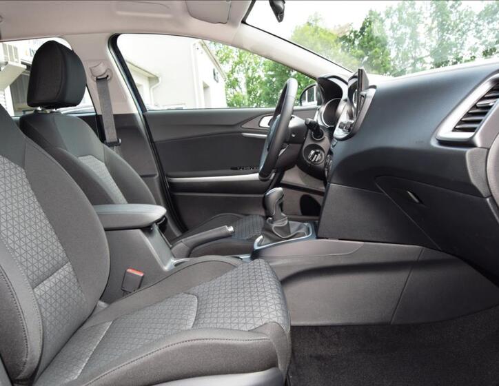 KIA Ceed 4