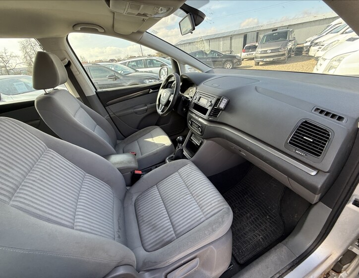 Seat Alhambra 18