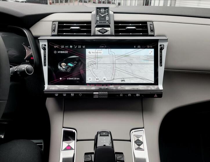 DS Automobiles DS7 Crossback 15