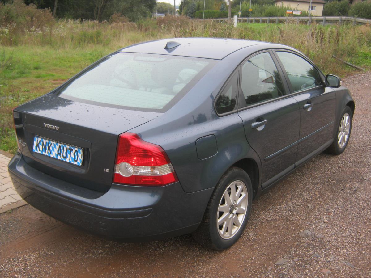 Volvo S40