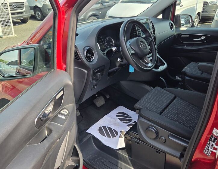 Mercedes-Benz Vito 9
